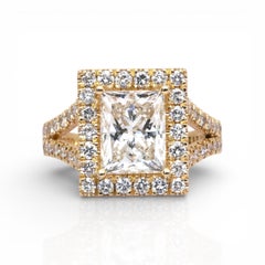 IGI Certified 3.95ct Diamonds Halo Ring in 18k Yellow Gold