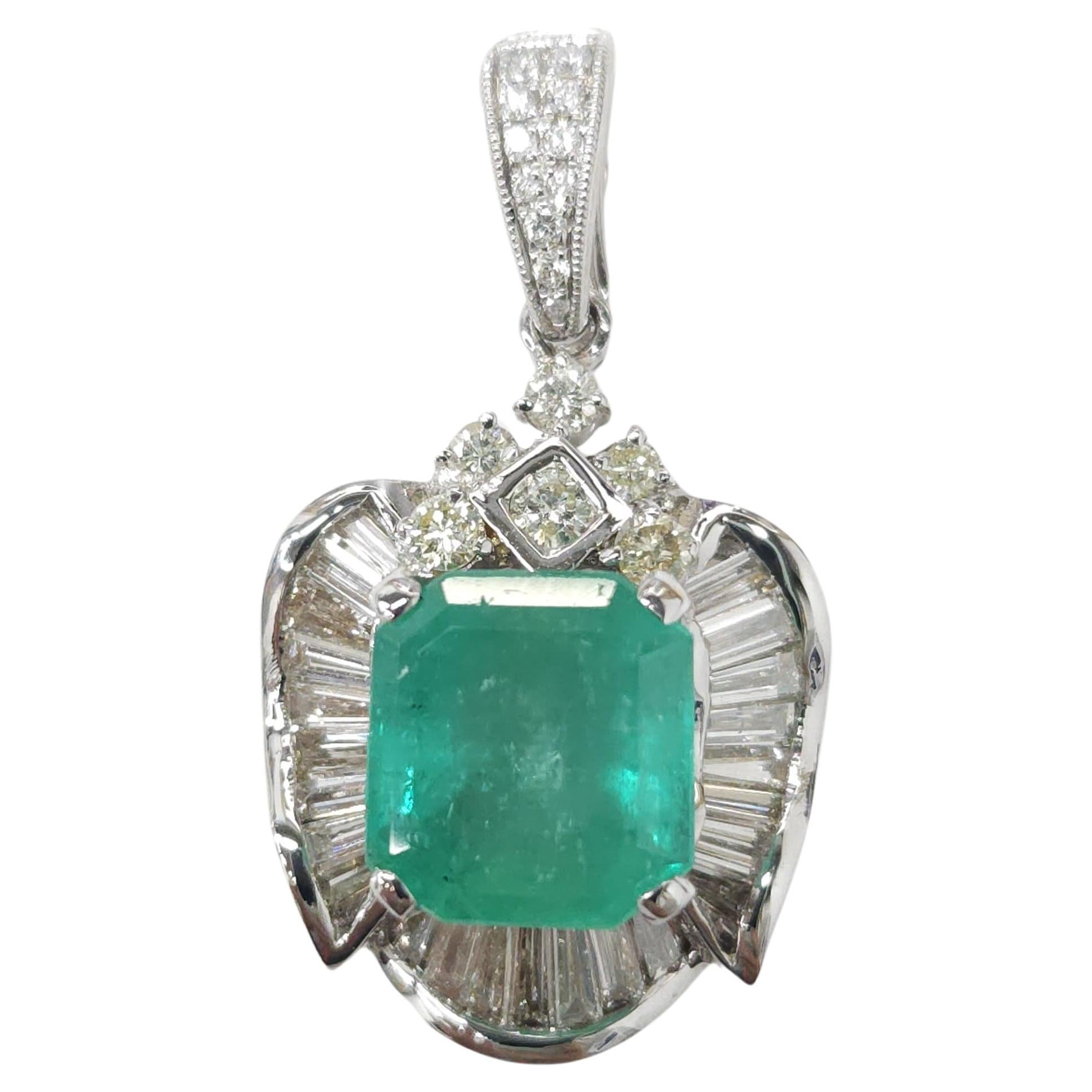 IGI Certified 3.97 Carat Colombian Emerald & Diamond Pendent in 18K White Gold For Sale