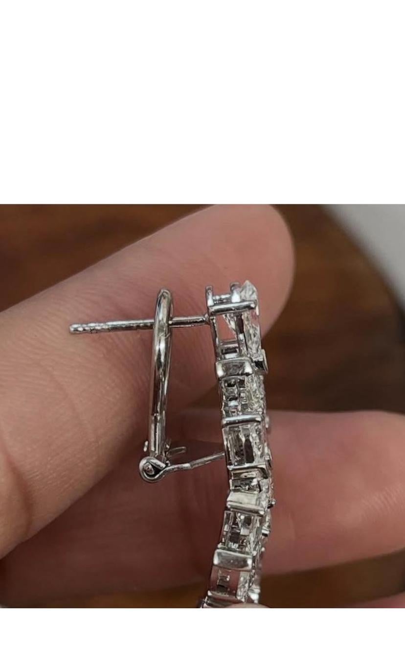 IGI Certified 40.00 Carats Diamonds 18K Gold Multiple  Boucles d'oreilles Riviera Parure en vente 4