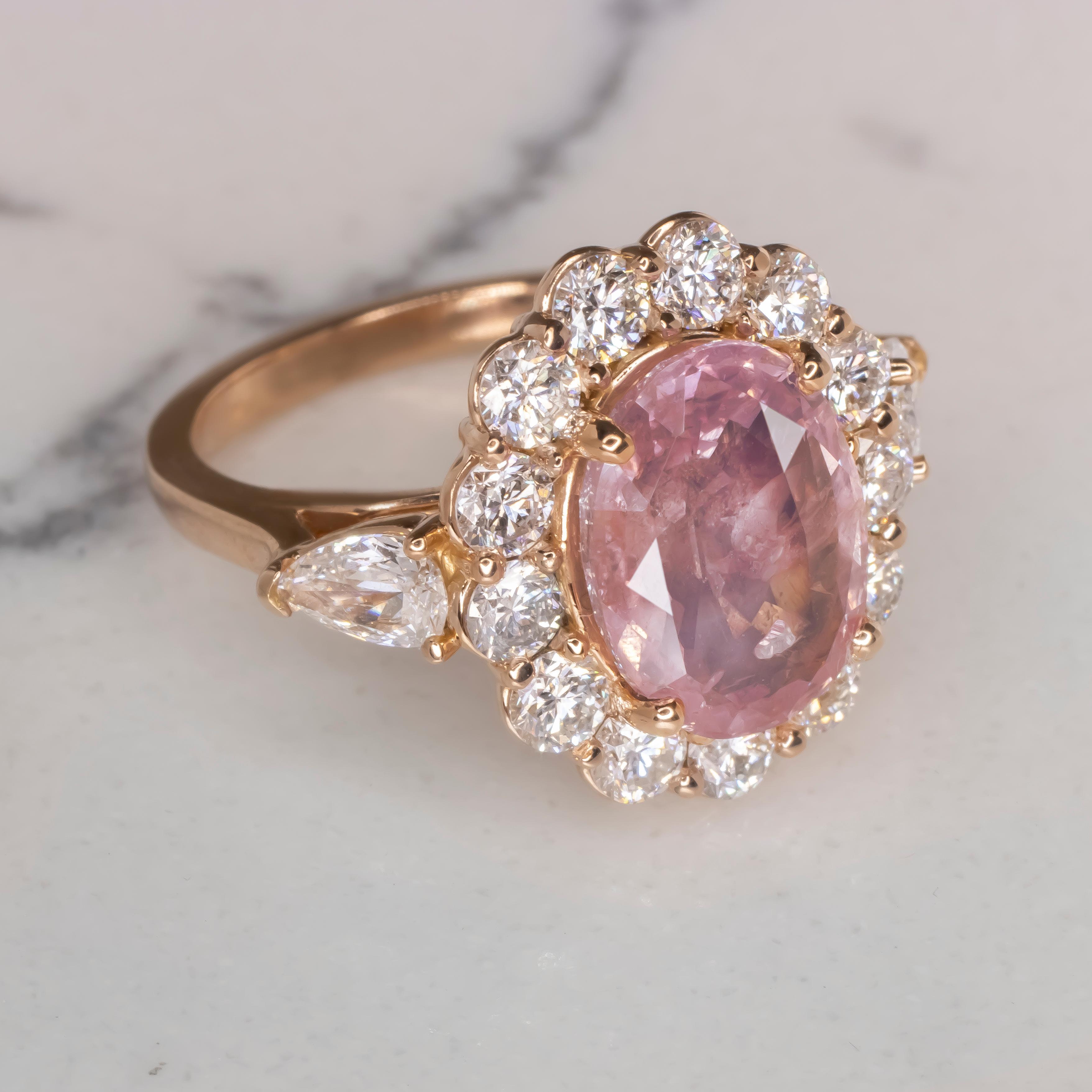 Oval Cut IGI Certified 4.02 Carat Oval Unheated Padparadscha Sapphire 18K Rose Gold Ring For Sale