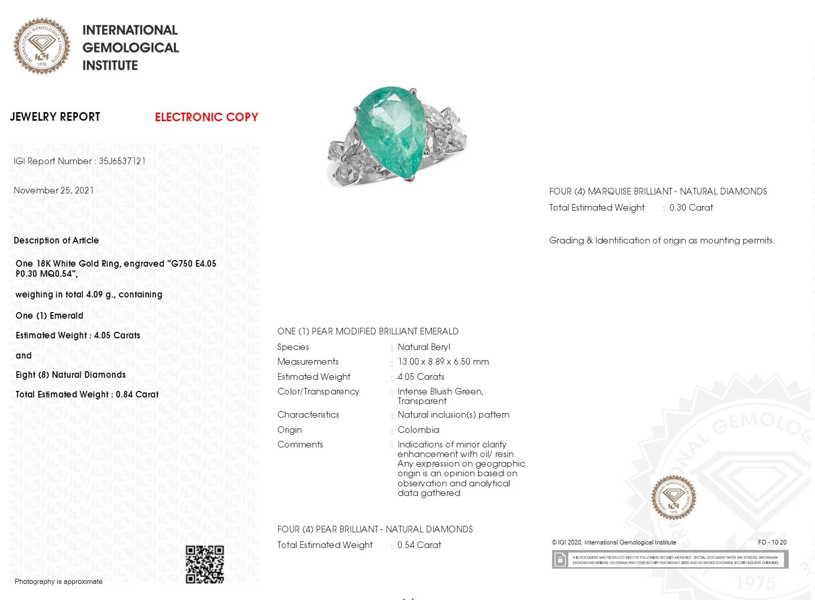 IGI certified  4.05 Carat Colombian Emerald & 0.84 Carat Diamond Ring For Sale 8