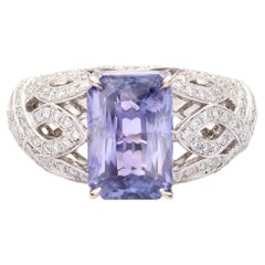 Anello con zaffiro certificato IGI da 4,08 carati e diamante da 0,63 carati in oro bianco 18 carati