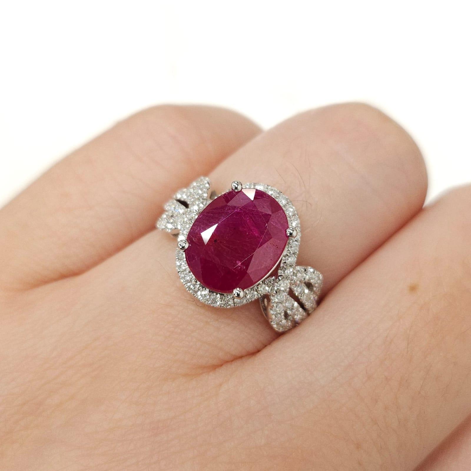 Modern IGI Certified 4.12 Carat Ruby & Diamond Ring in 18K White Gold For Sale