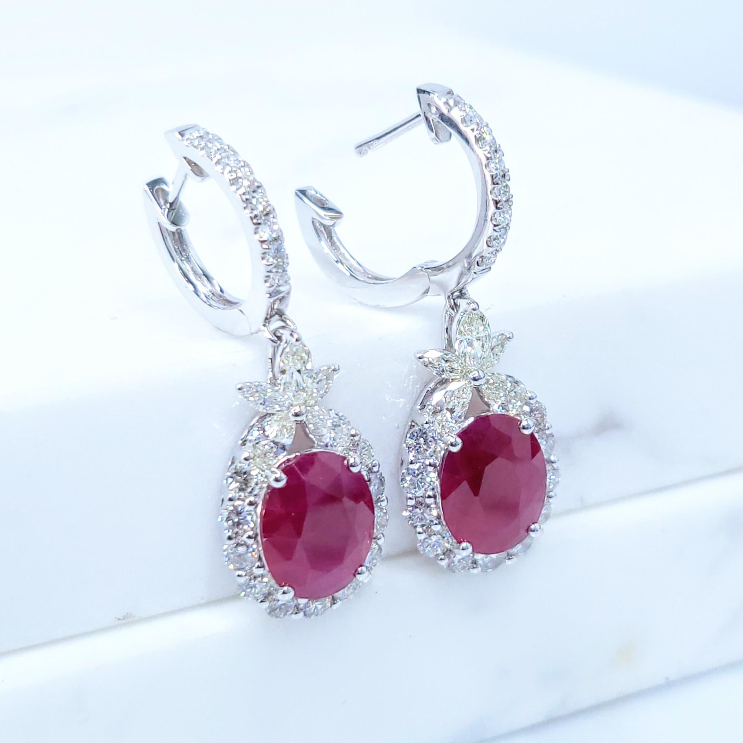 Boucles d'oreilles en or blanc 18 carats certifiées IGI avec rubis et diamants de 4,12 carats en vente 6