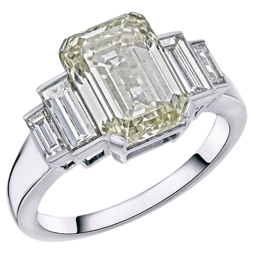 IGI-zertifizierter 4,30 Karat Fancy-Diamantring, VVS1, aus 18 Karat Weißgold