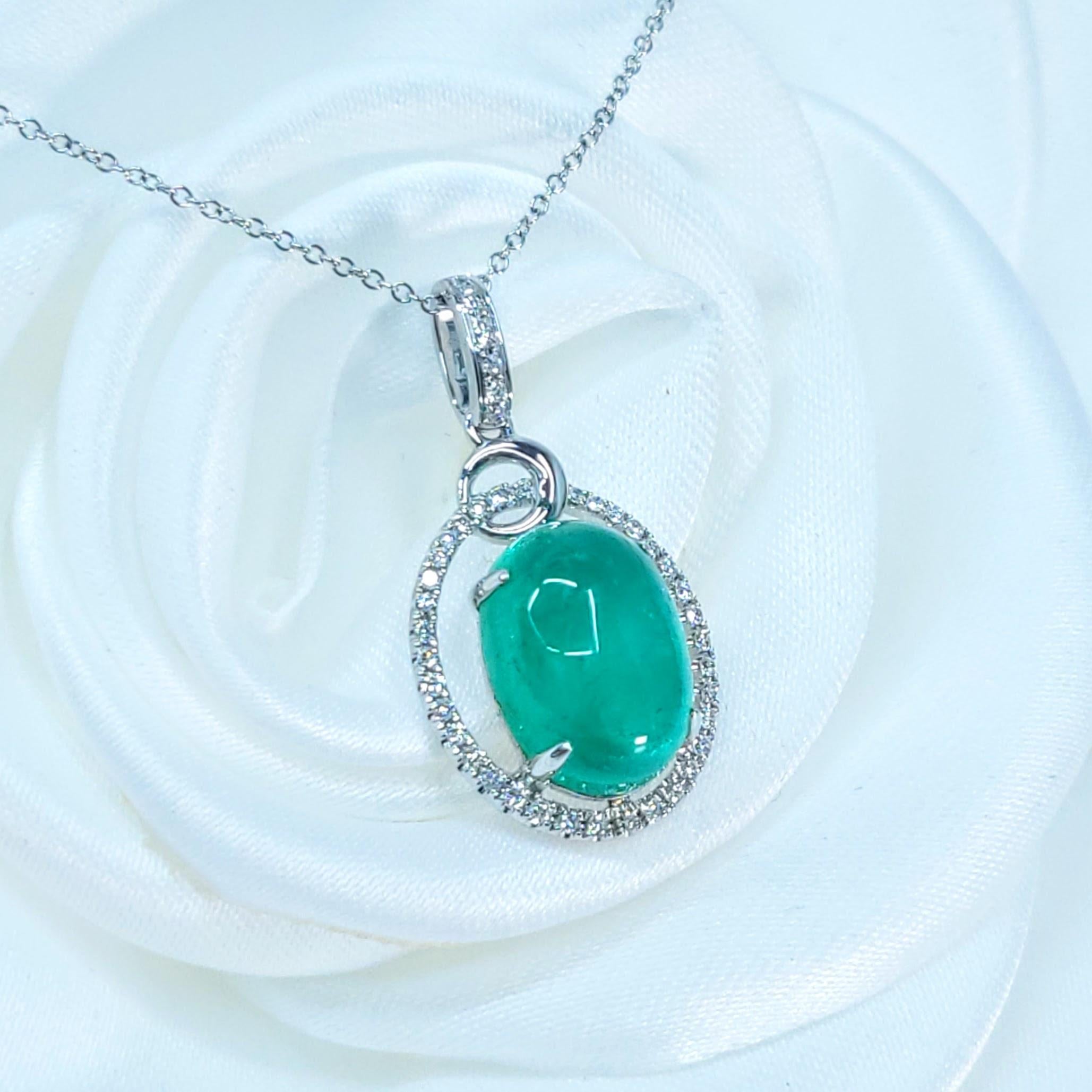 IGI-zertifiziert 4,41 Karat kolumbianischen Smaragd ein Diamant-Anhänger in 18K Weißgold Damen im Angebot