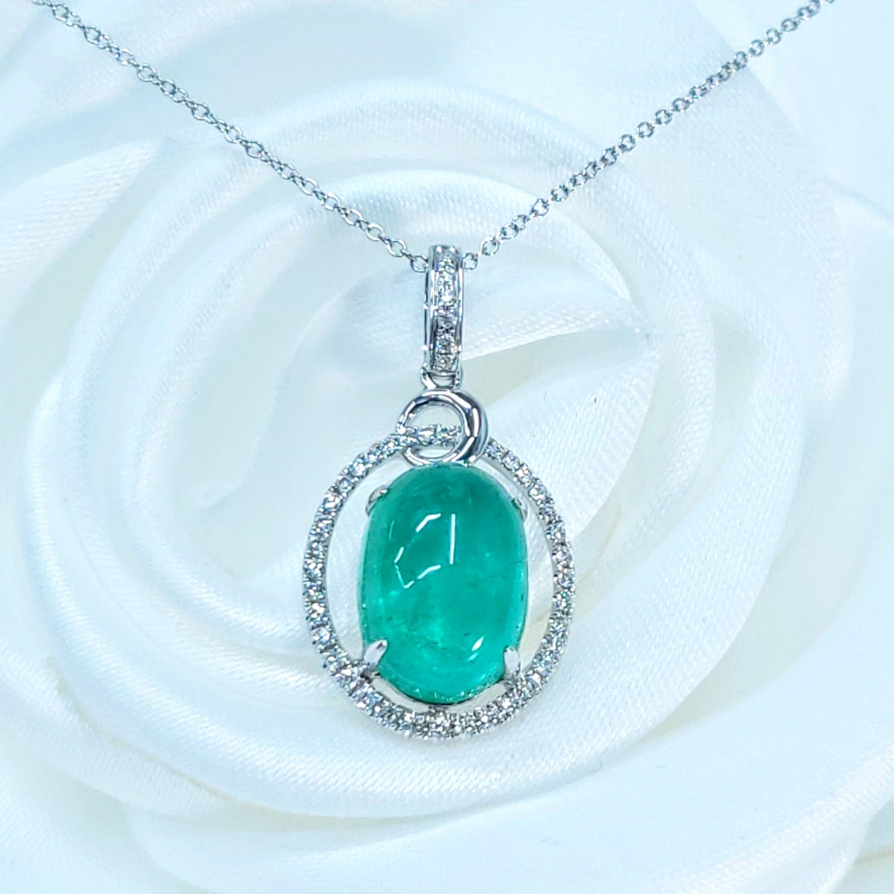 IGI-zertifiziert 4,41 Karat kolumbianischen Smaragd ein Diamant-Anhänger in 18K Weißgold im Angebot 2