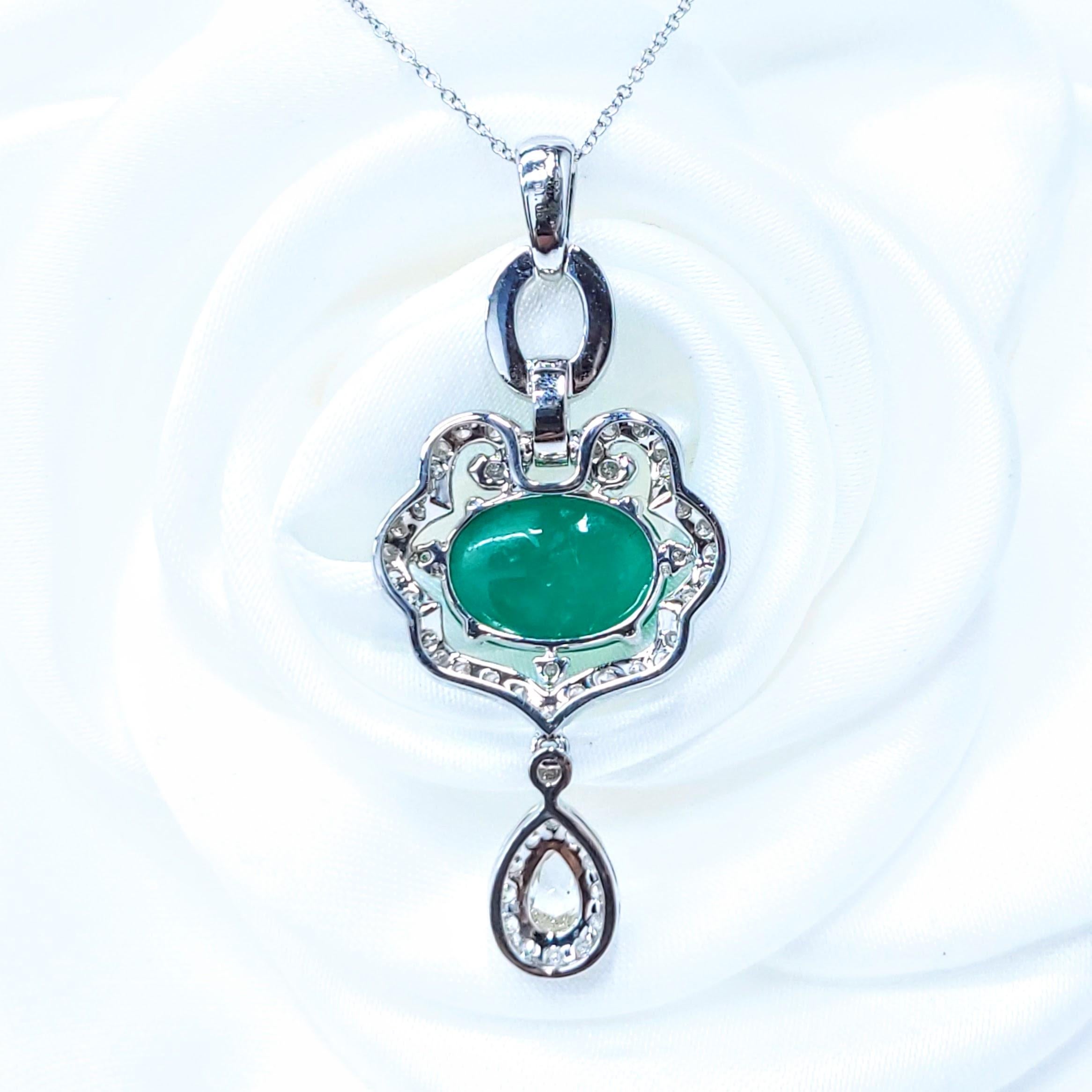 Colgante de oro blanco de 18 quilates con esmeralda colombiana y diamantes de 4,48 quilates con certificado IGI en venta 1