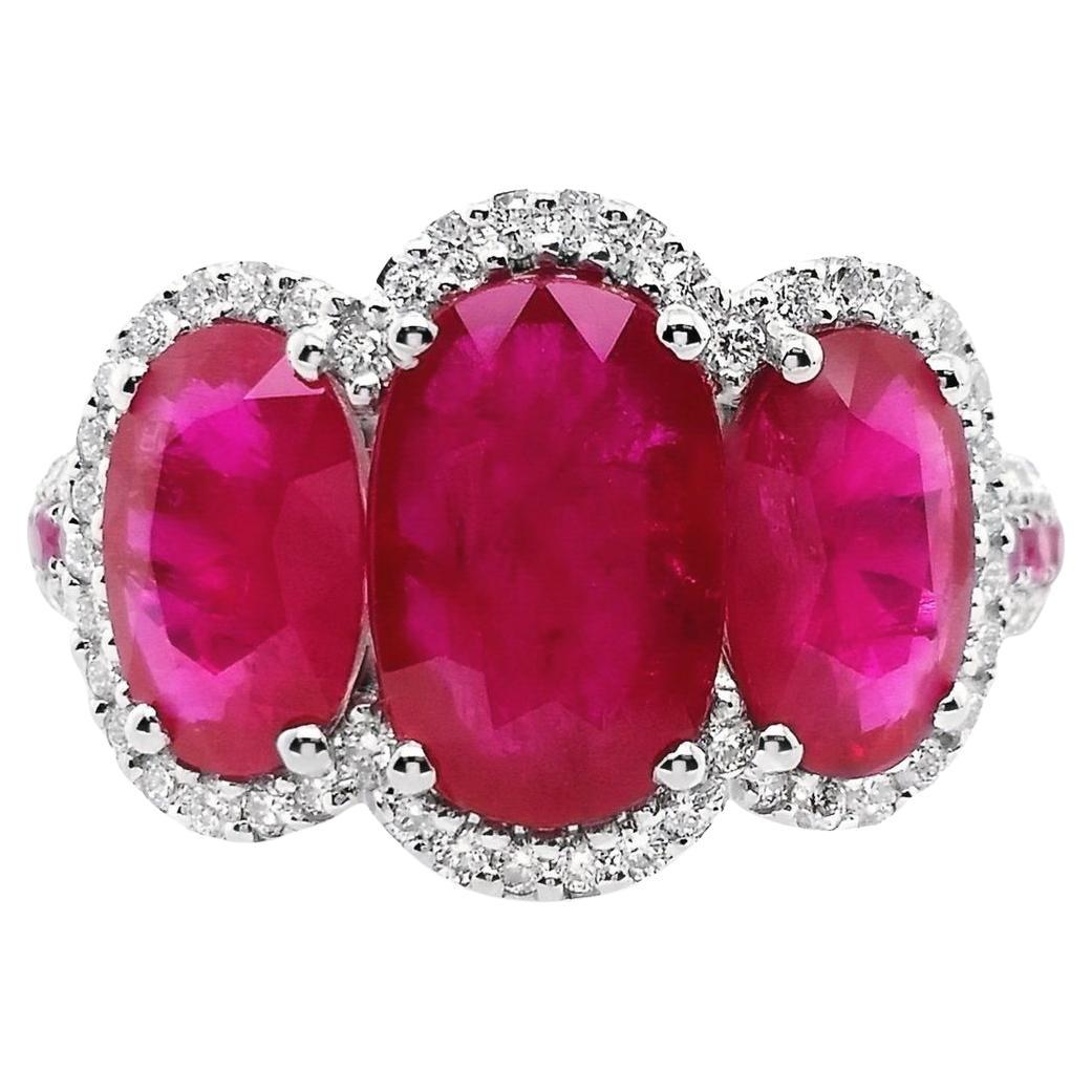 IGI Certified 4.57ct Natural Ruby and 0.36ct Diamonds 18k White Gold Ring For Sale