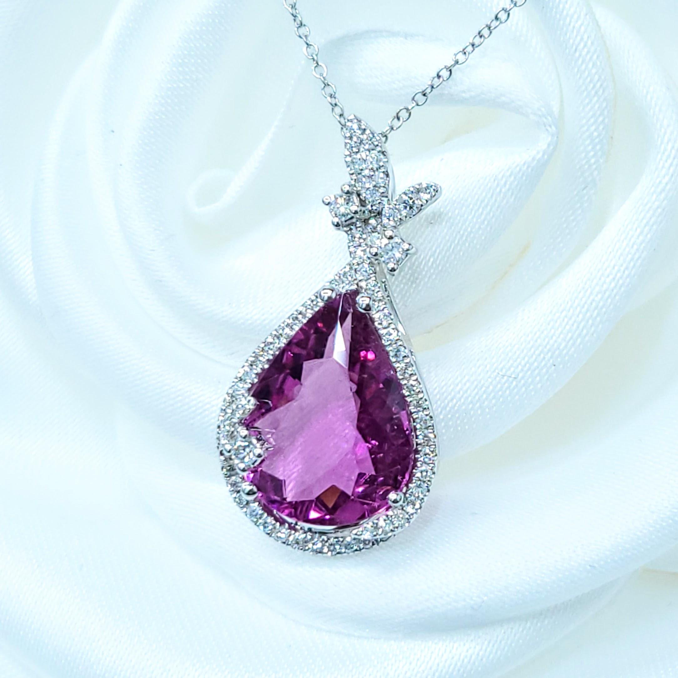 Pendentif en or blanc 18 carats certifié IGI avec tourmaline rose et diamant de 4,63 carats en vente 2