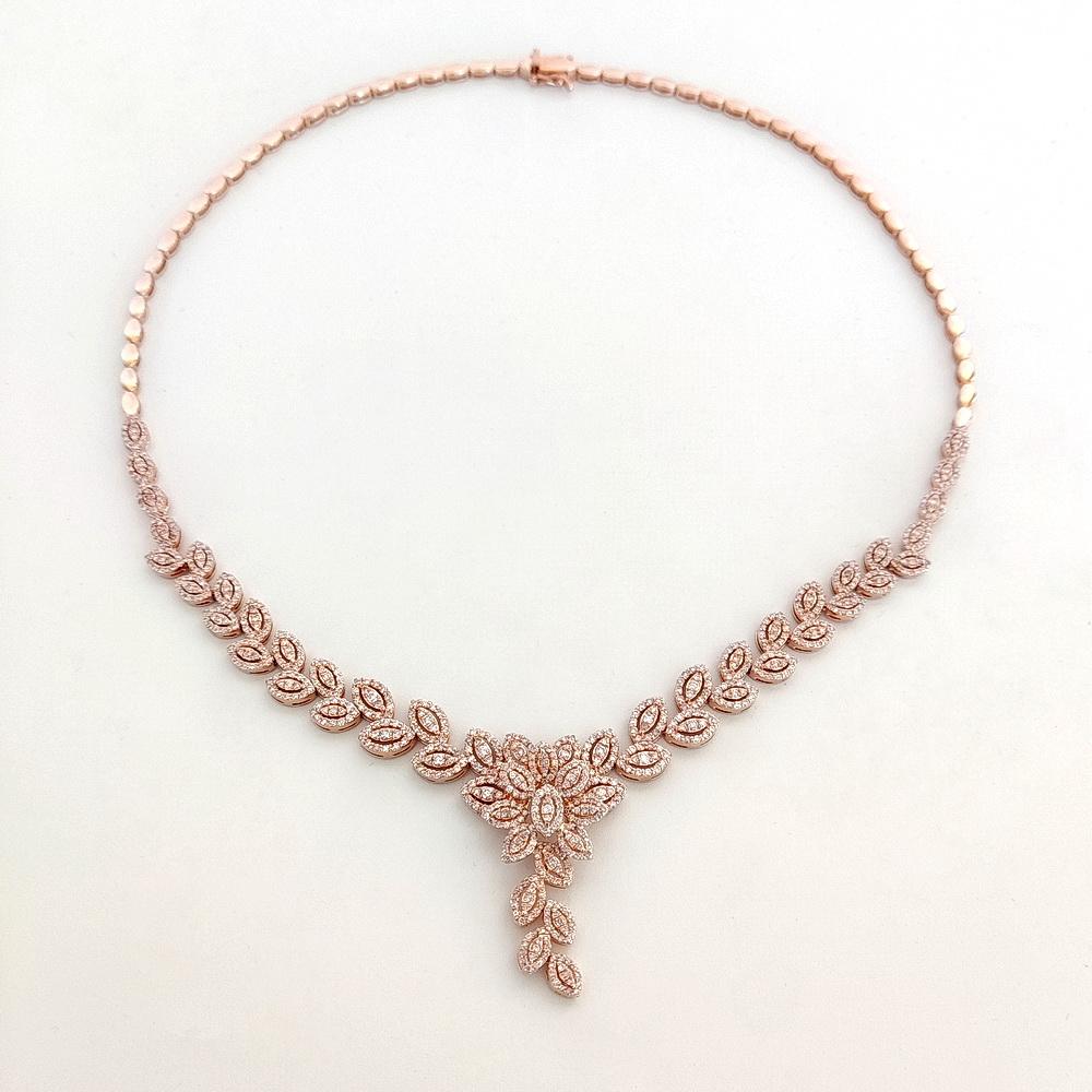 Women's IGI Certified 4.67ct Natural Pink Diamond Necklace