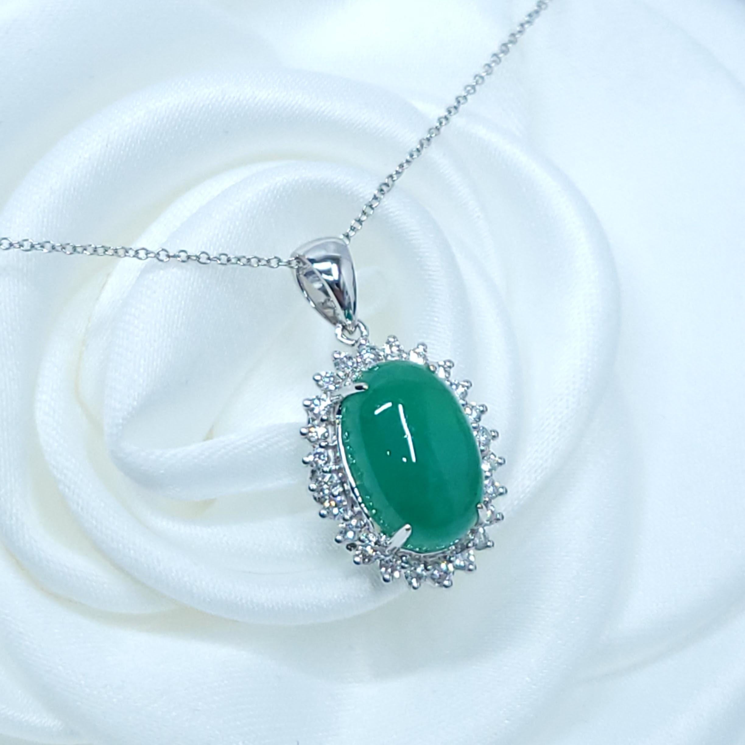 IGI Certified 4.80 Carat Emerald and Diamond Pendant in 18K White Gold For Sale 1