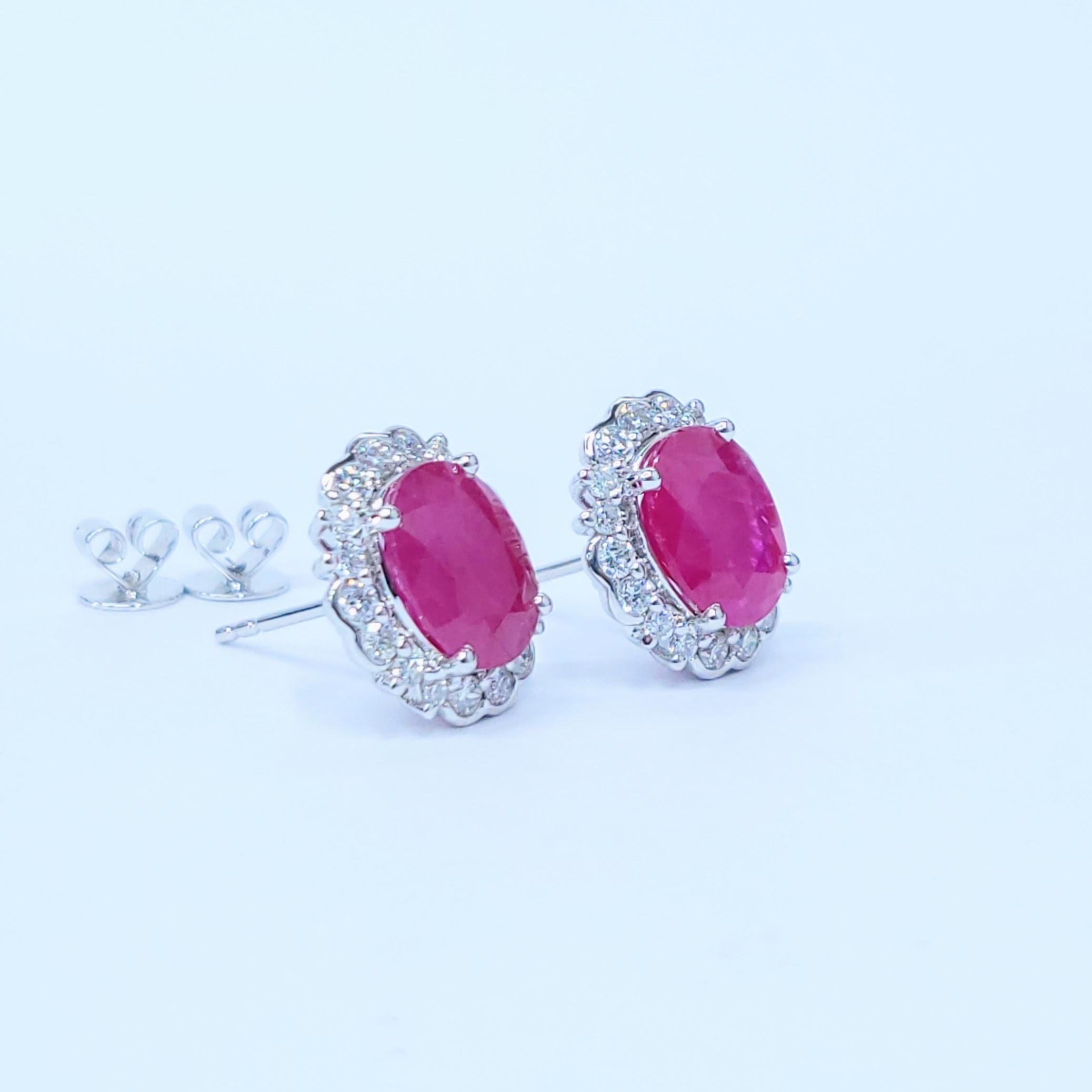 Boucles d'oreilles en or blanc 18 carats avec rubis et diamants certifiés IGI de 4,89ct en vente 2