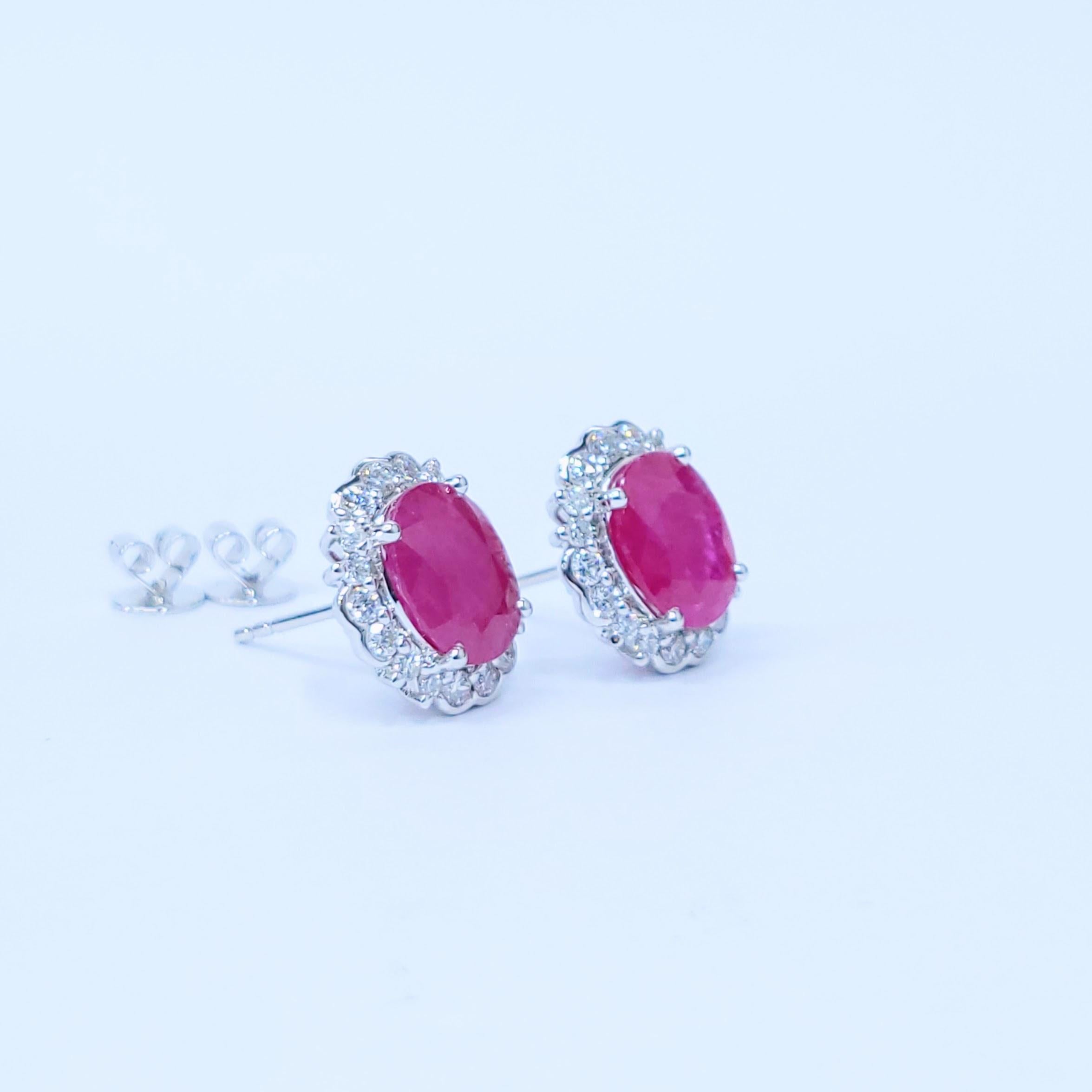 Boucles d'oreilles en or blanc 18 carats avec rubis et diamants certifiés IGI de 4,89ct en vente 3