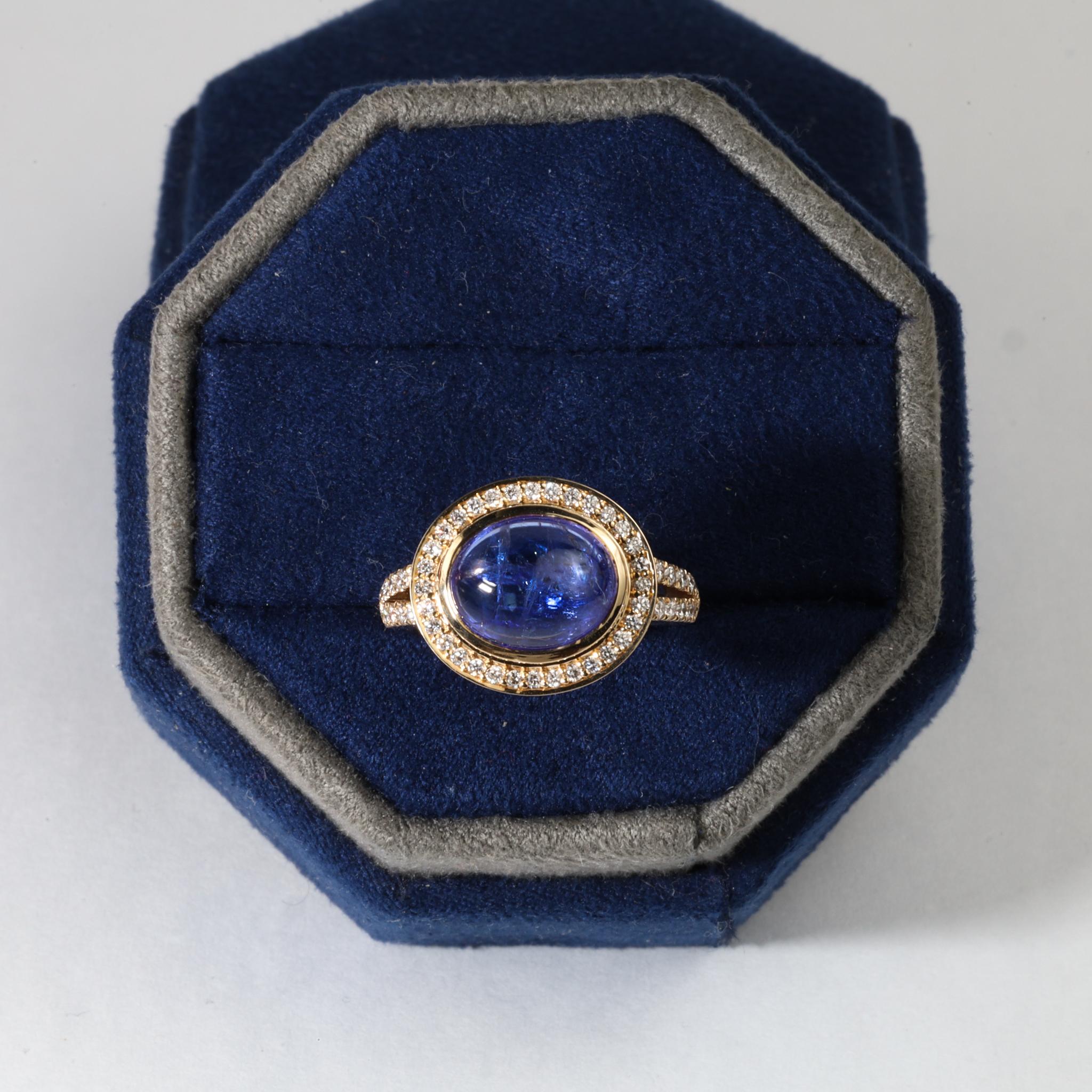 IGI zertifiziert 4.8ct natürlichen Oval-Cabochon Tansanit & Diamant Halo Ring im Angebot 1