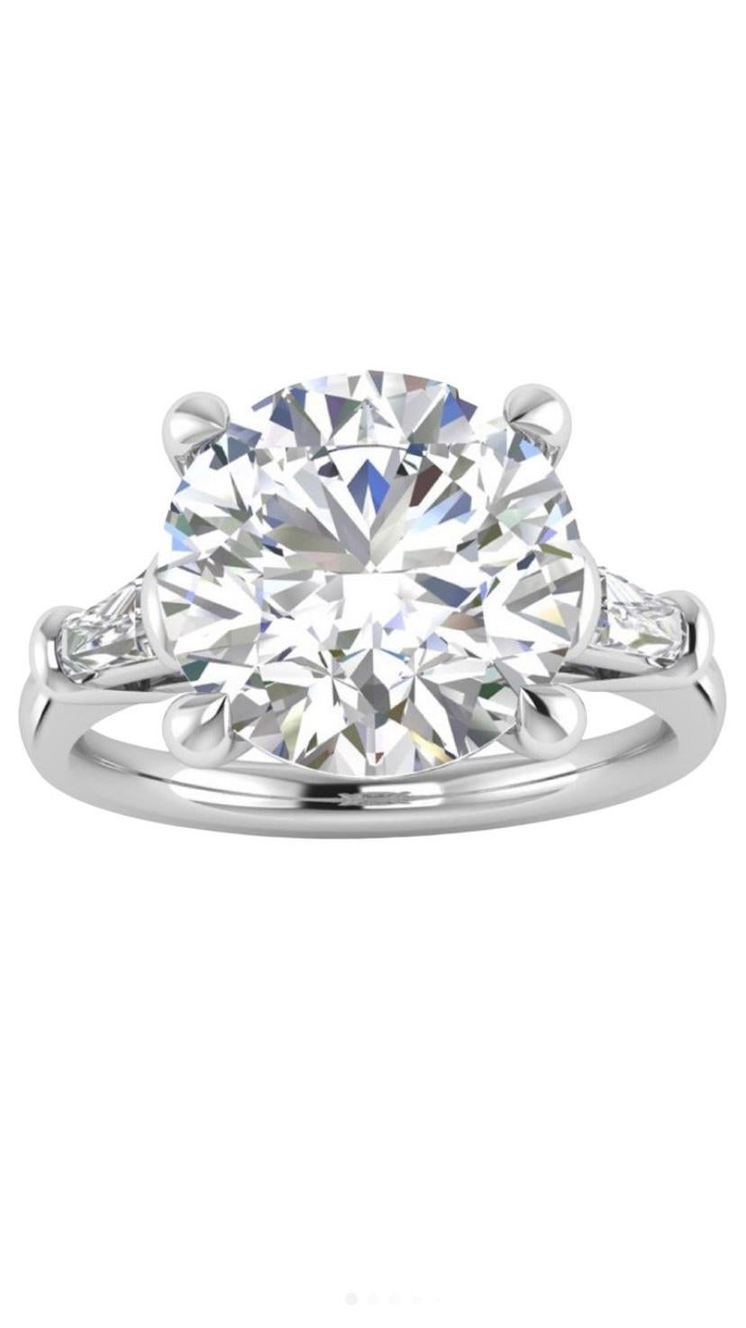 Round Cut IGI Certified 5 Ct of Diamond on Solitaire Ring For Sale