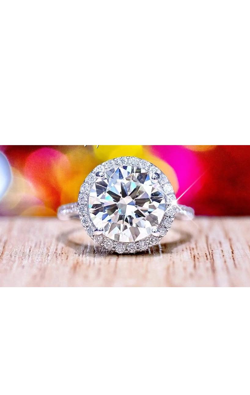 IGI zertifiziert 5,00 Karat Runde Brillant Form Diamant 18K Gold Solitär Ring im Zustand „Neu“ im Angebot in Massafra, IT