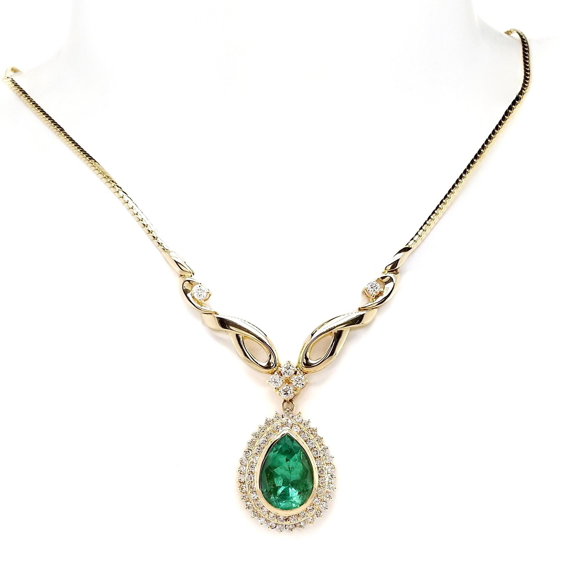 Pear Cut IGI Certified 5.14ct Colombia Emerald 1.46ct Diamonds 18K Yellow Gold Necklace For Sale