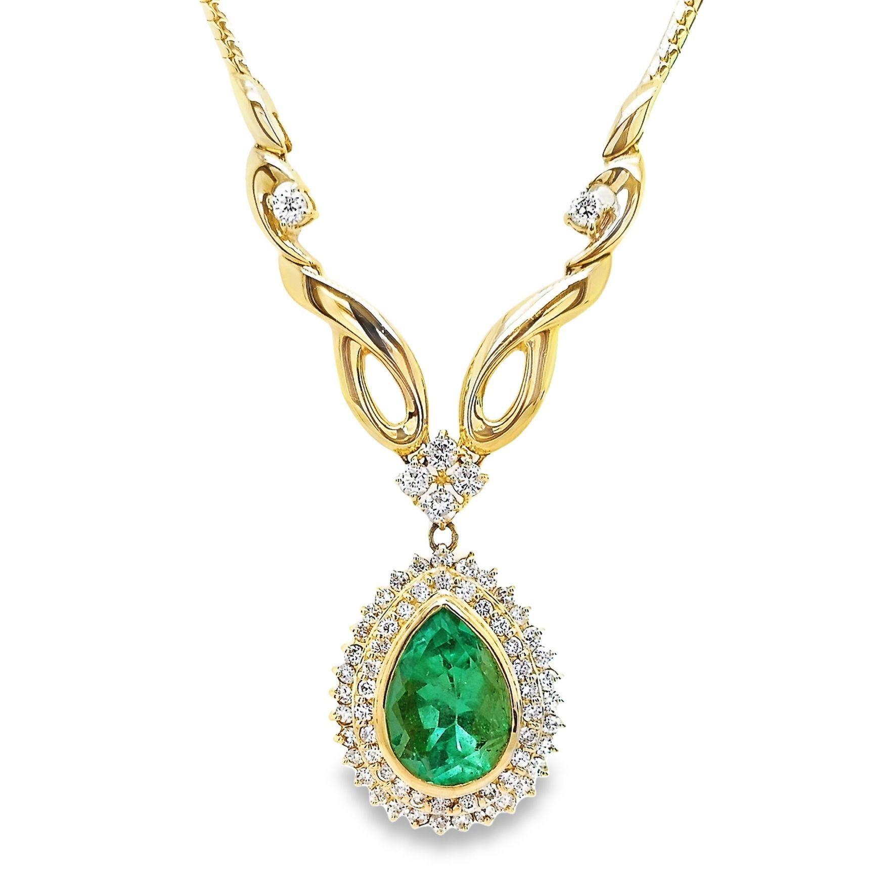 IGI Certified 5.14ct Colombia Emerald 1.46ct Diamonds 18K Yellow Gold Necklace For Sale 1