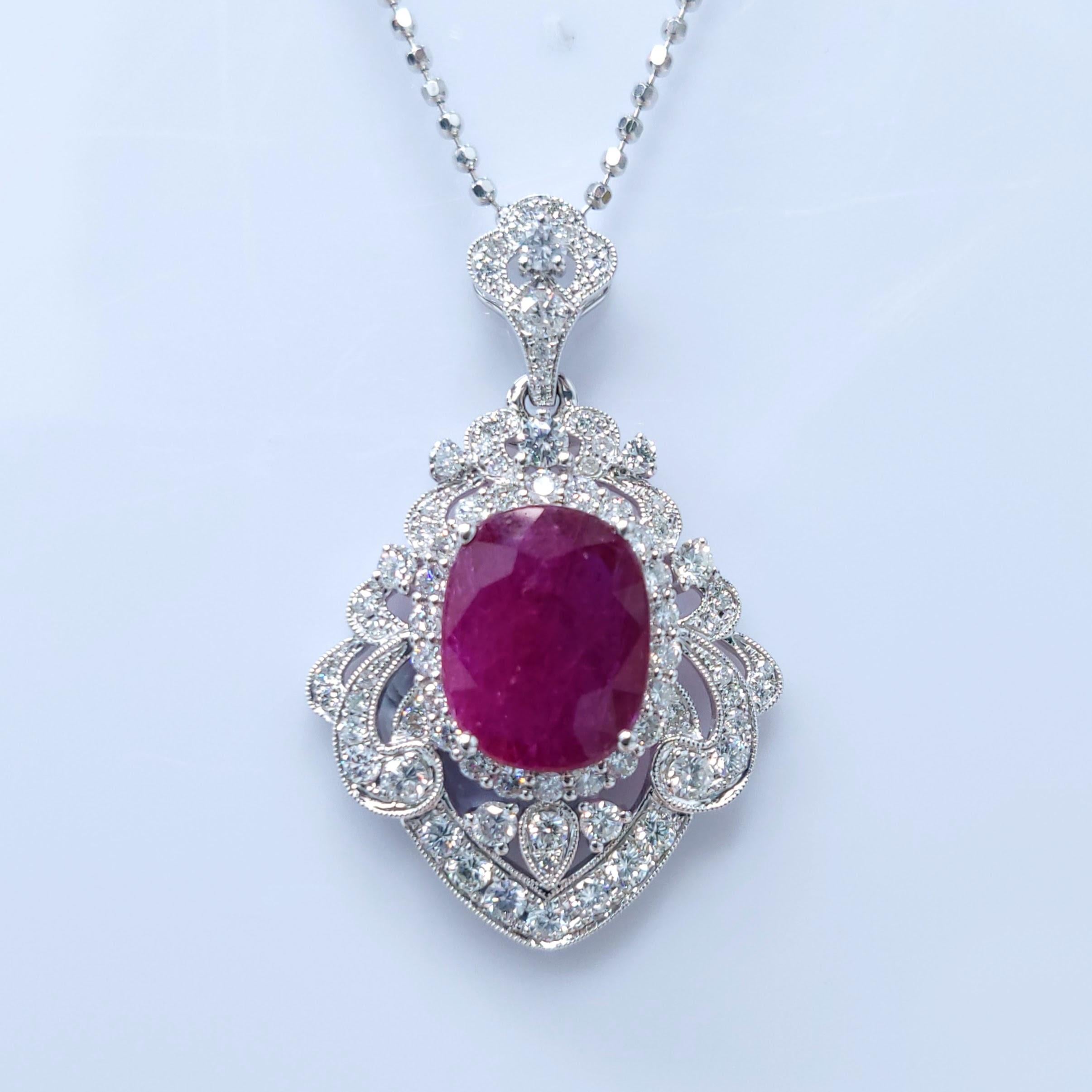 IGI-zertifizierter 5,17 Karat Rubin- und Diamant-Anhänger aus 18 Karat Weißgold (Ovalschliff) im Angebot