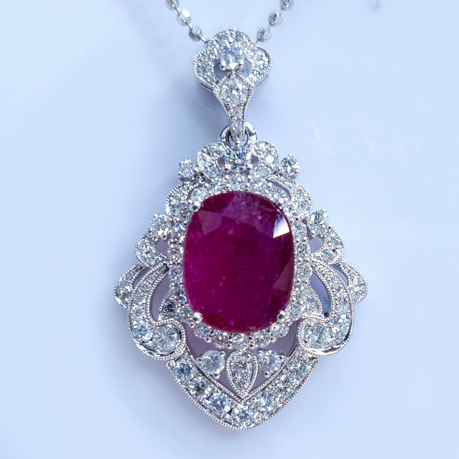 IGI-zertifizierter 5,17 Karat Rubin- und Diamant-Anhänger aus 18 Karat Weißgold im Angebot 2