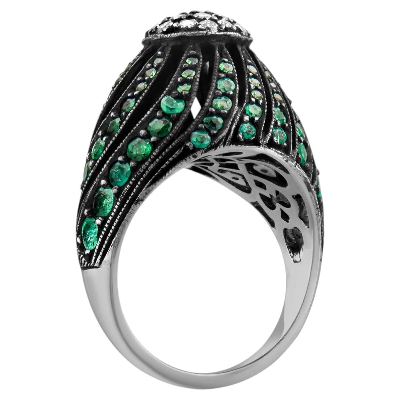 IGI Certified 5.20 Carat Natural Diamond and Emerald Statement Ring 8K Gold