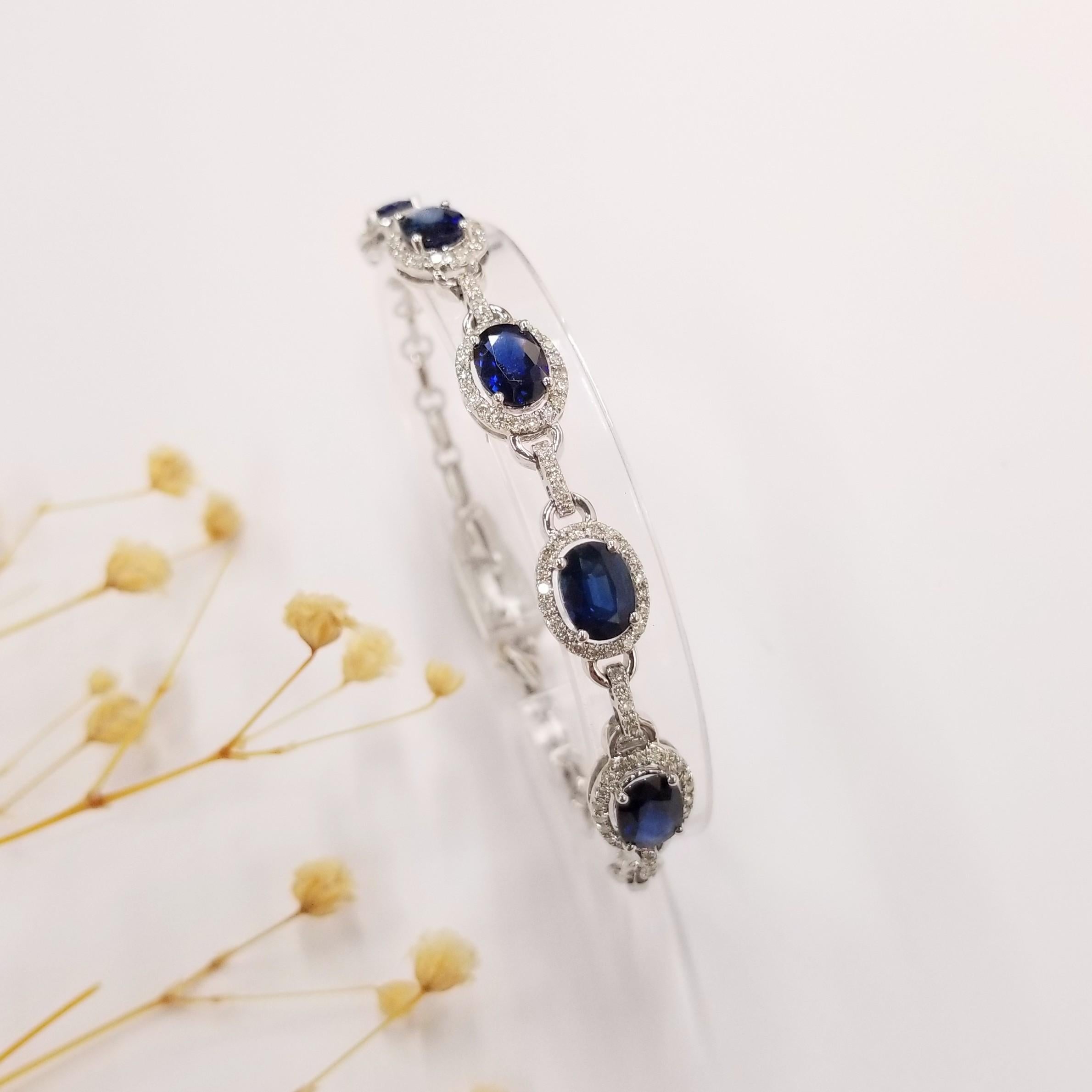 IGI Certified 5.32 Carat Blue Sapphire & Diamond Bracelet in 18K White Gold In New Condition For Sale In KOWLOON, HK