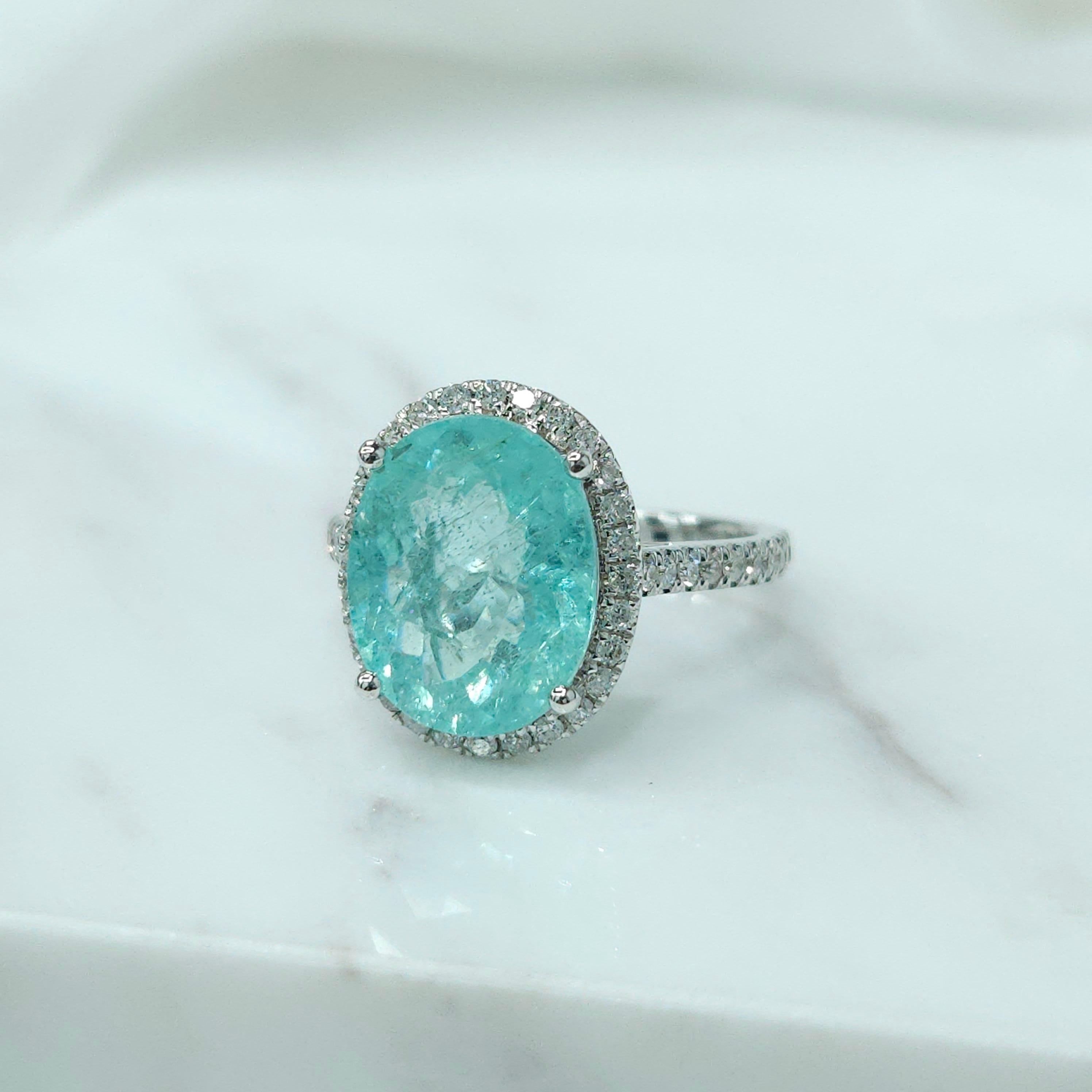 Modern IGI Certified 5.36 Carat Paraiba & Diamond Ring in 18K White Gold For Sale