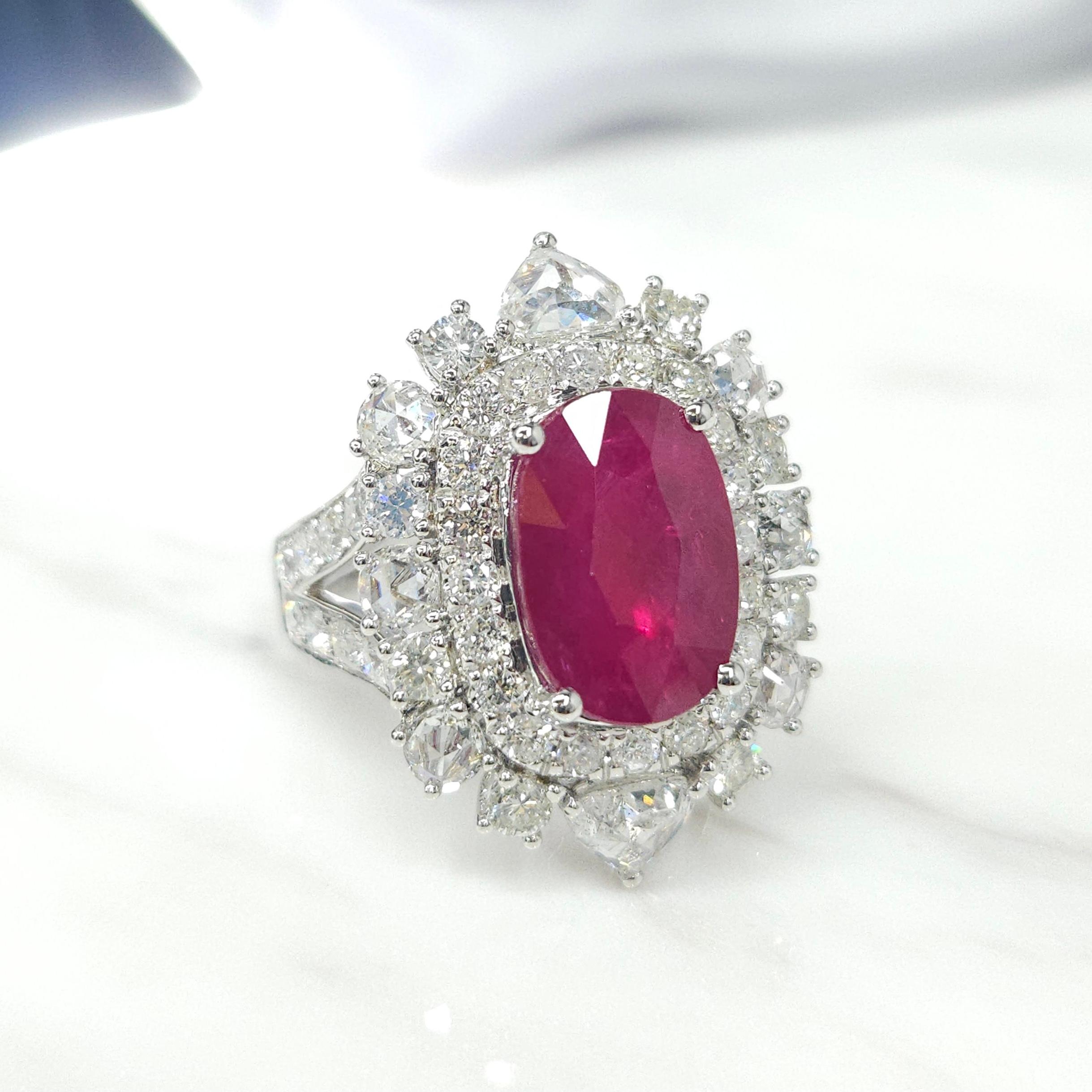 IGI Certified 5.50 Carat  Ruby & Diamond Ring in 18K White Gold For Sale 3