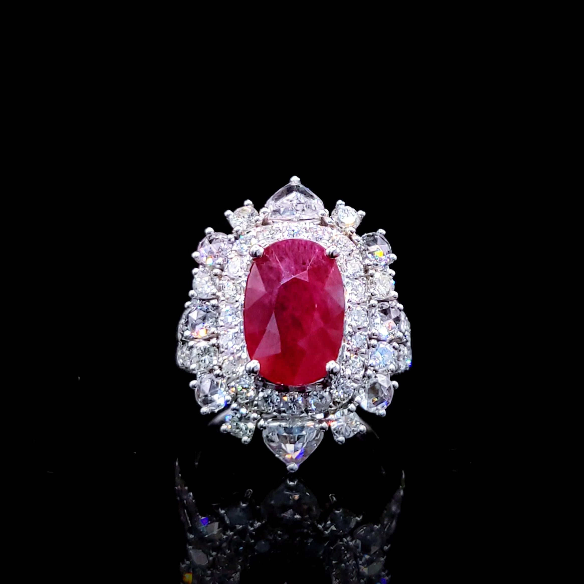 IGI-zertifiziert 5.50 Karat  Ring mit Rubin und Diamant aus 18 Karat Weißgold im Angebot 6