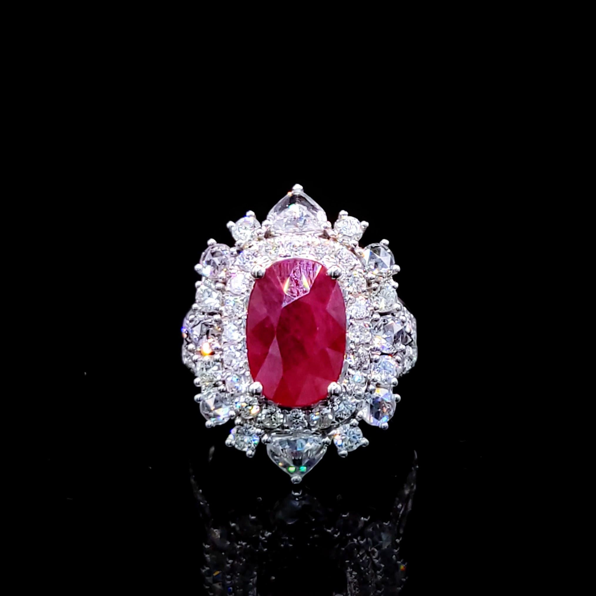 IGI-zertifiziert 5.50 Karat  Ring mit Rubin und Diamant aus 18 Karat Weißgold im Angebot 7