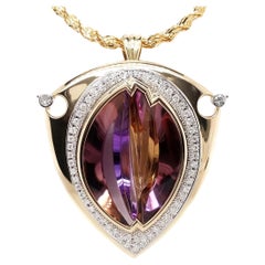 IGI-zertifizierte 57,07 Karat natürlicher lila Amethyst 1,23 Karat Diamanten Brosche / Halskette