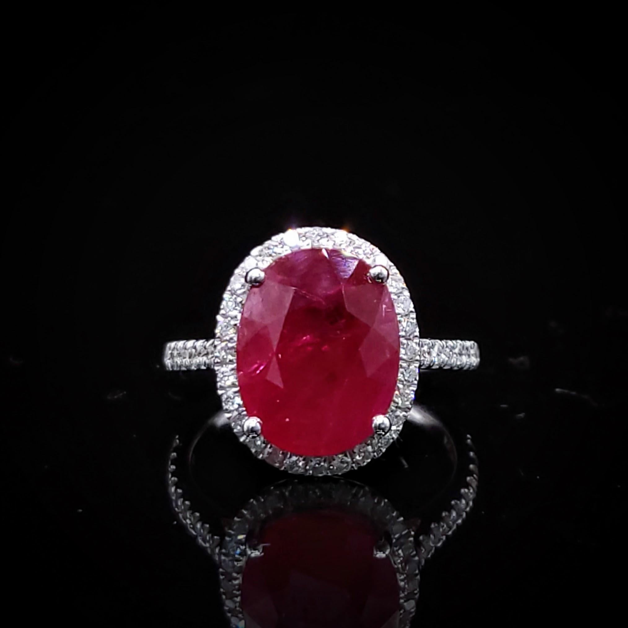 IGI-zertifizierter Ring mit 5,90 Karat Rubin und Diamant aus 18 Karat Weißgold im Angebot 9