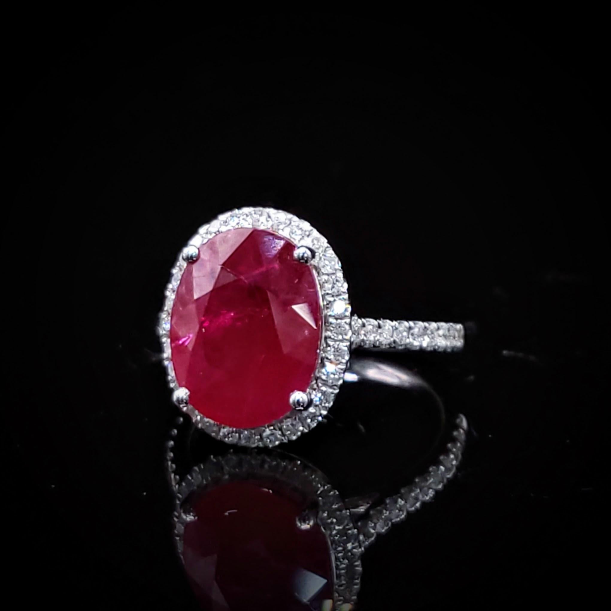 IGI-zertifizierter Ring mit 5,90 Karat Rubin und Diamant aus 18 Karat Weißgold im Angebot 10