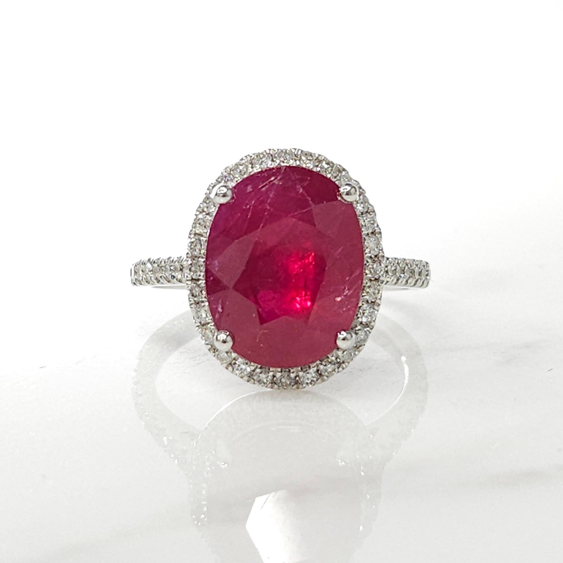 Modern IGI Certified 5.90 Carat Ruby & Diamond Ring in 18K White Gold For Sale