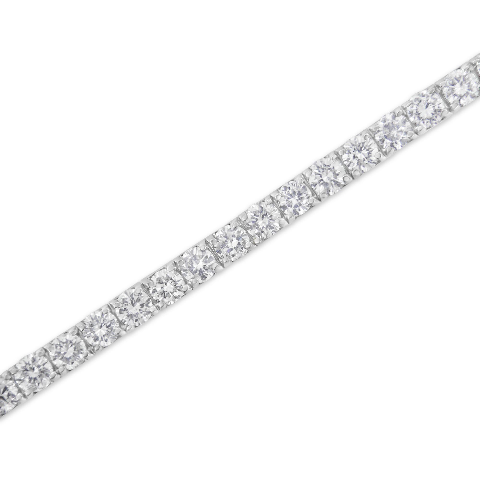 IGI-zertifiziertes 6,0 Gesamtkaratgewicht Diamant 14K Weißgold Classic 7 Tennisarmband (Rundschliff) im Angebot