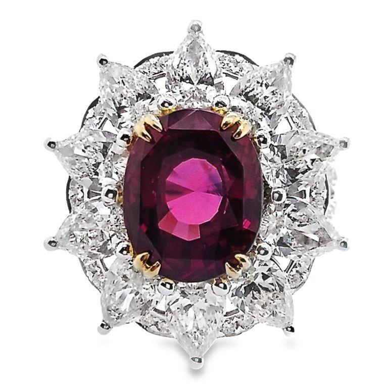 IGI Certified 6.03ct Burma Ruby 3.61ct Natural Diamonds 18K Gold Ring In New Condition For Sale In Hong Kong, HK