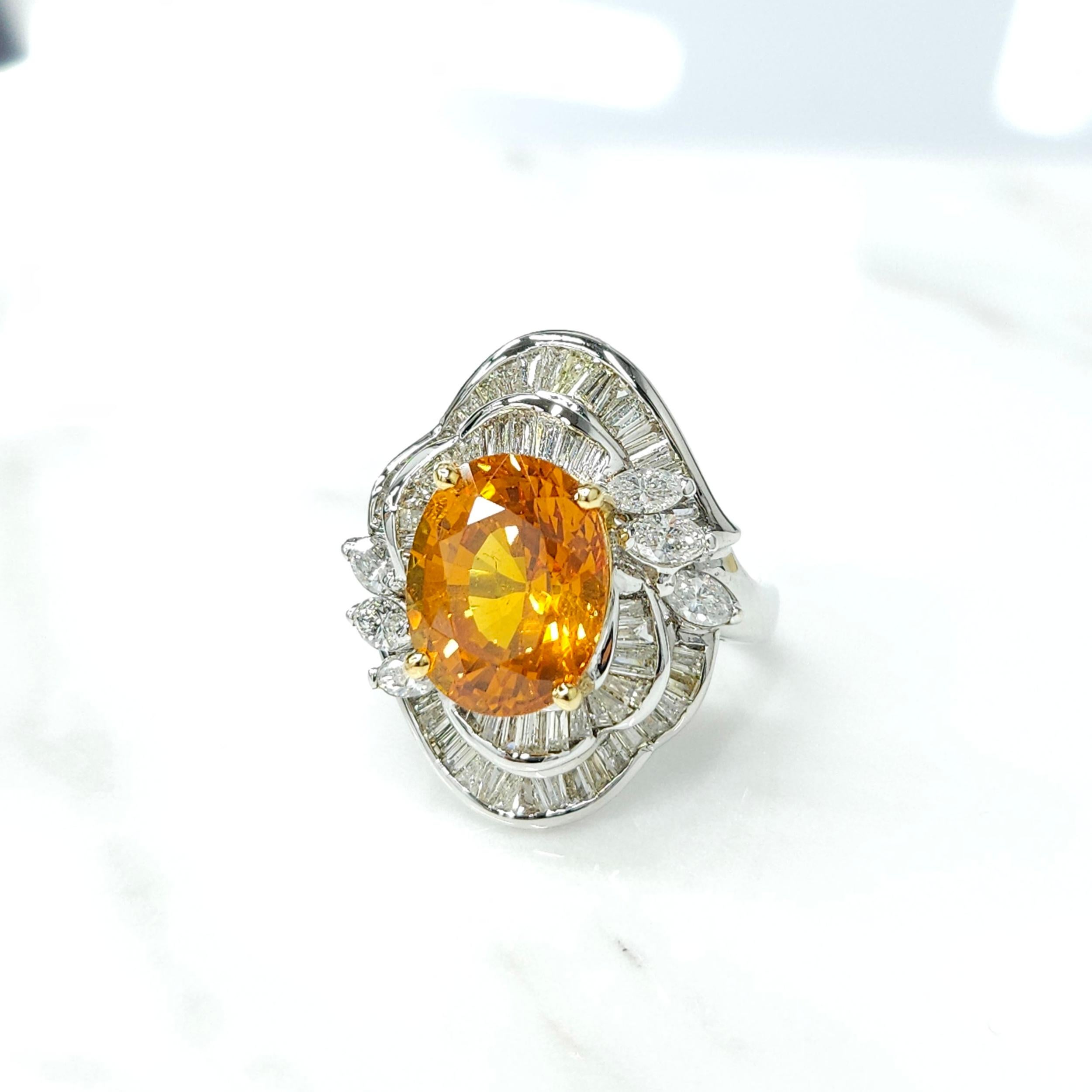 IGI Certified 6.08Carat Ceylon Orange Sapphire & Diamond Ring in 18K White Gold For Sale 3