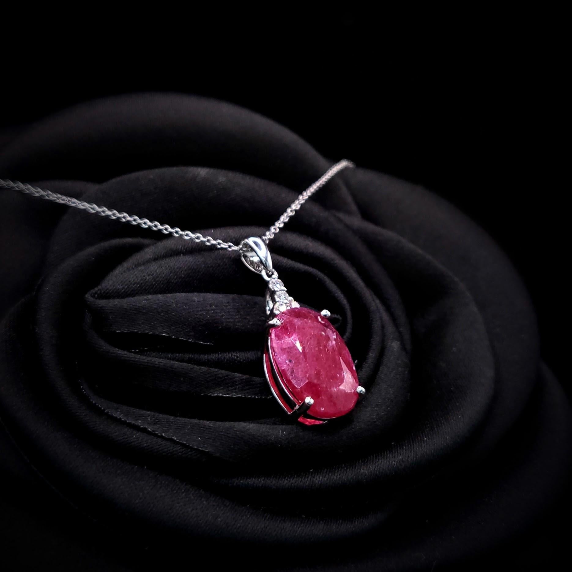 IGI Certified 6.16 Carat Ruby and Diamond Pendant in 18K White Gold For Sale 1