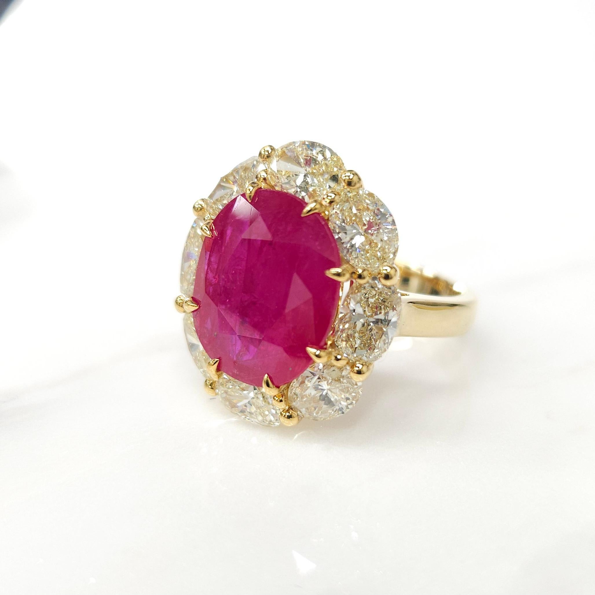 IGI Certified 6.53 Carat Ruby & 3.71 Carat Oval Diamond Ring in 18K Yellow Gold For Sale 8