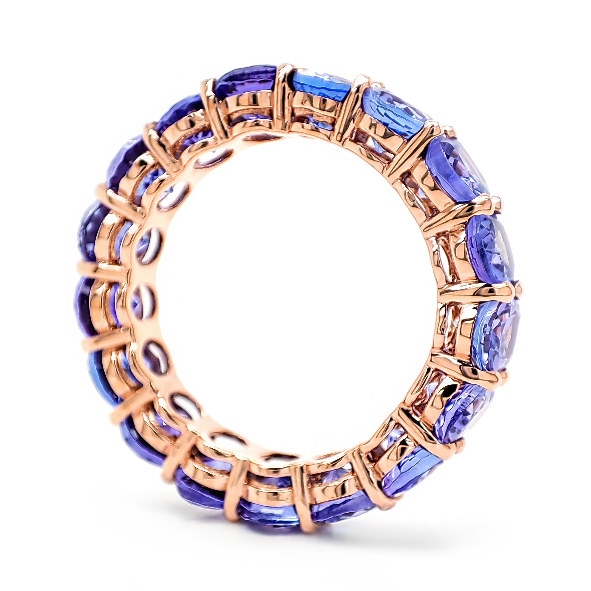 Anillo de eternidad de tanzanita ovalada natural certificada IGI de 6,70 quilates y oro rosa de 14 quilates Corte oval