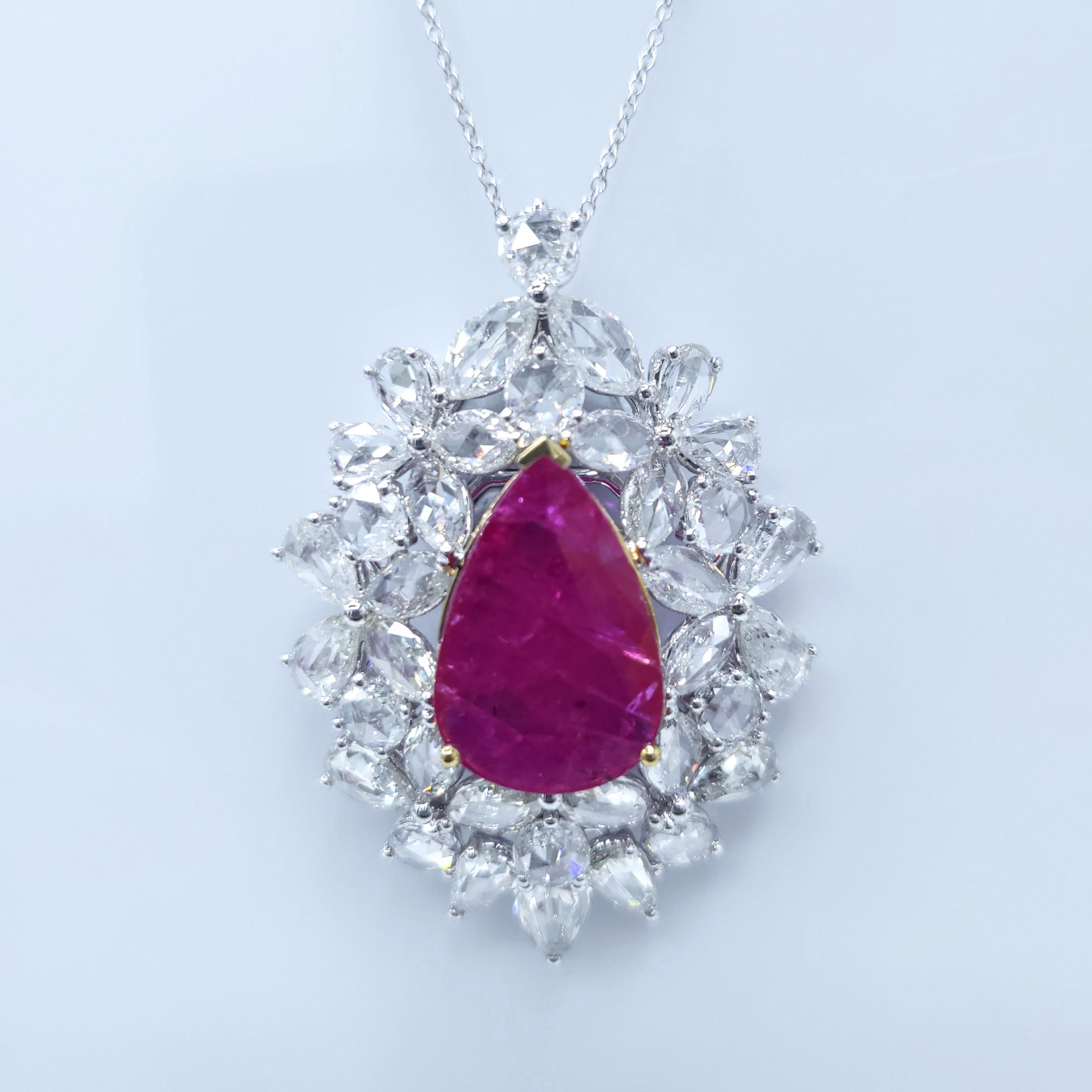 IGI-zertifizierter 6,72 Karat Rubin & Diamant-Cluster-Ring-Anhänger mit 2 Arten im Angebot 6