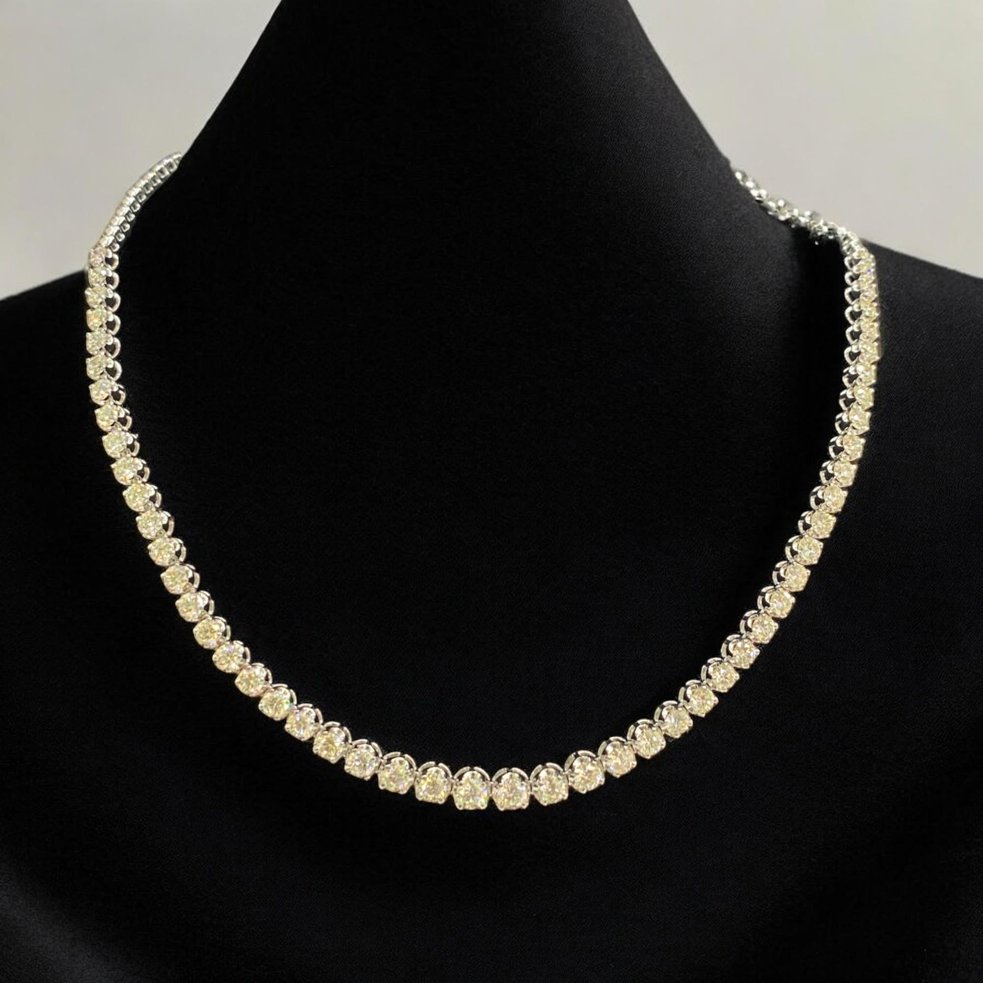 Contemporary IGI Certified 6.72 Cts F/VS1 Round Brilliant Diamonds Tennis Necklace 14K Gold For Sale