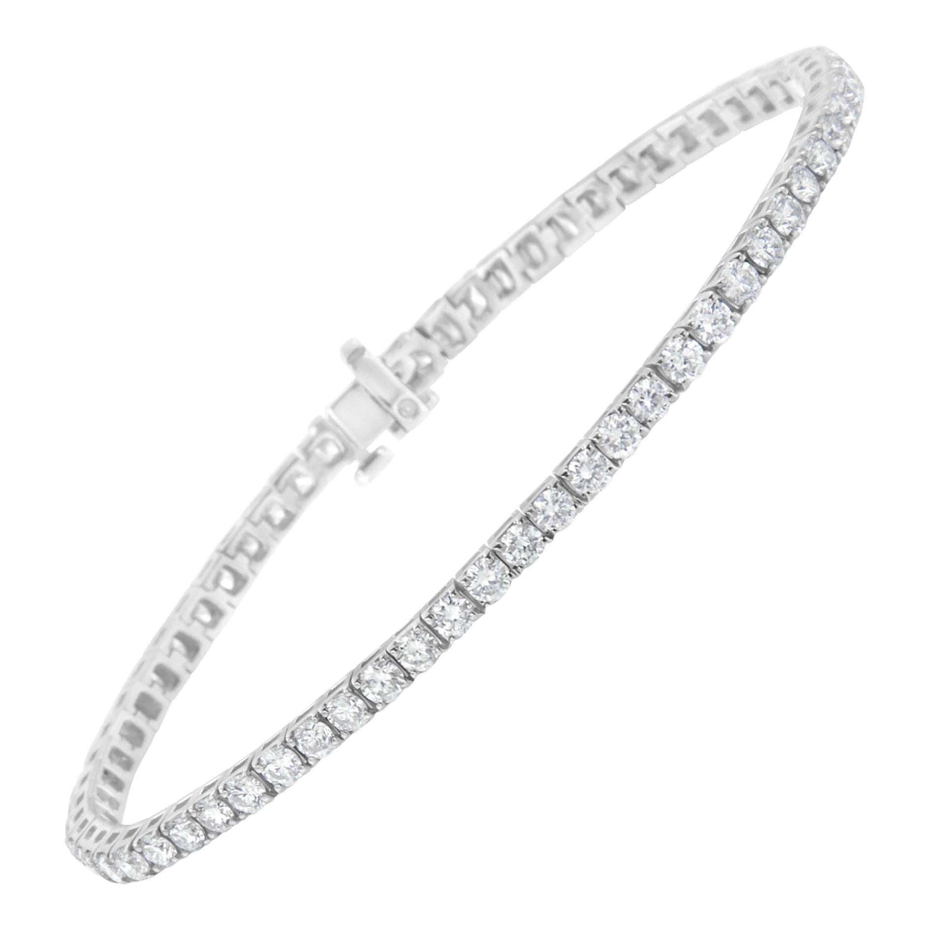 Bracelet tennis classique en or blanc 14K avec diamant certifié IGI de 7,0 ctw en vente