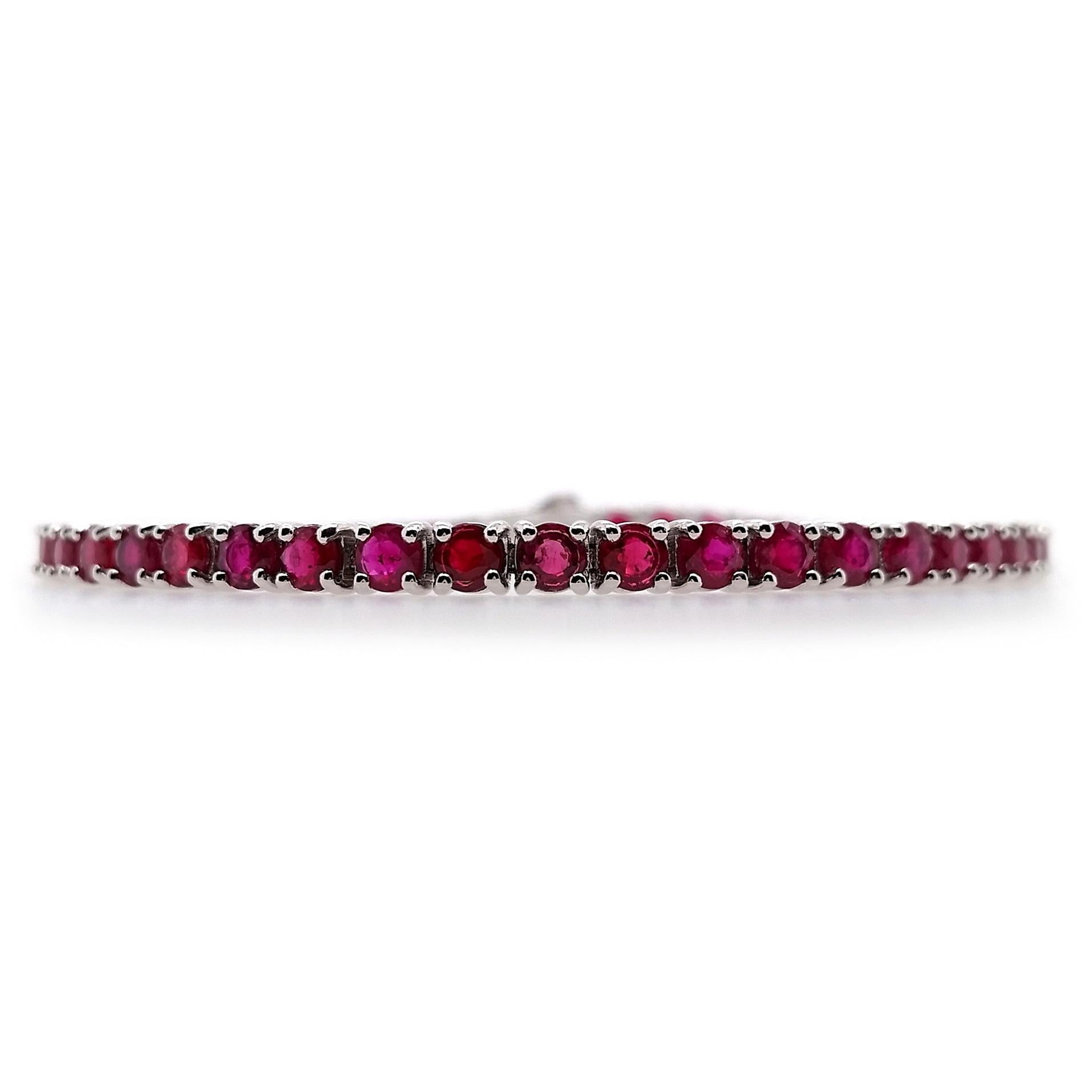 IGI Certified 7.20 Carat Natural Rubies 14k White Gold Bracelet In New Condition In Ramat Gan, IL