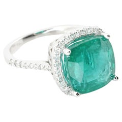 IGI Certified 7.94 Carat Cushion Cut Deep Green Natural Emerald White Gold Ring