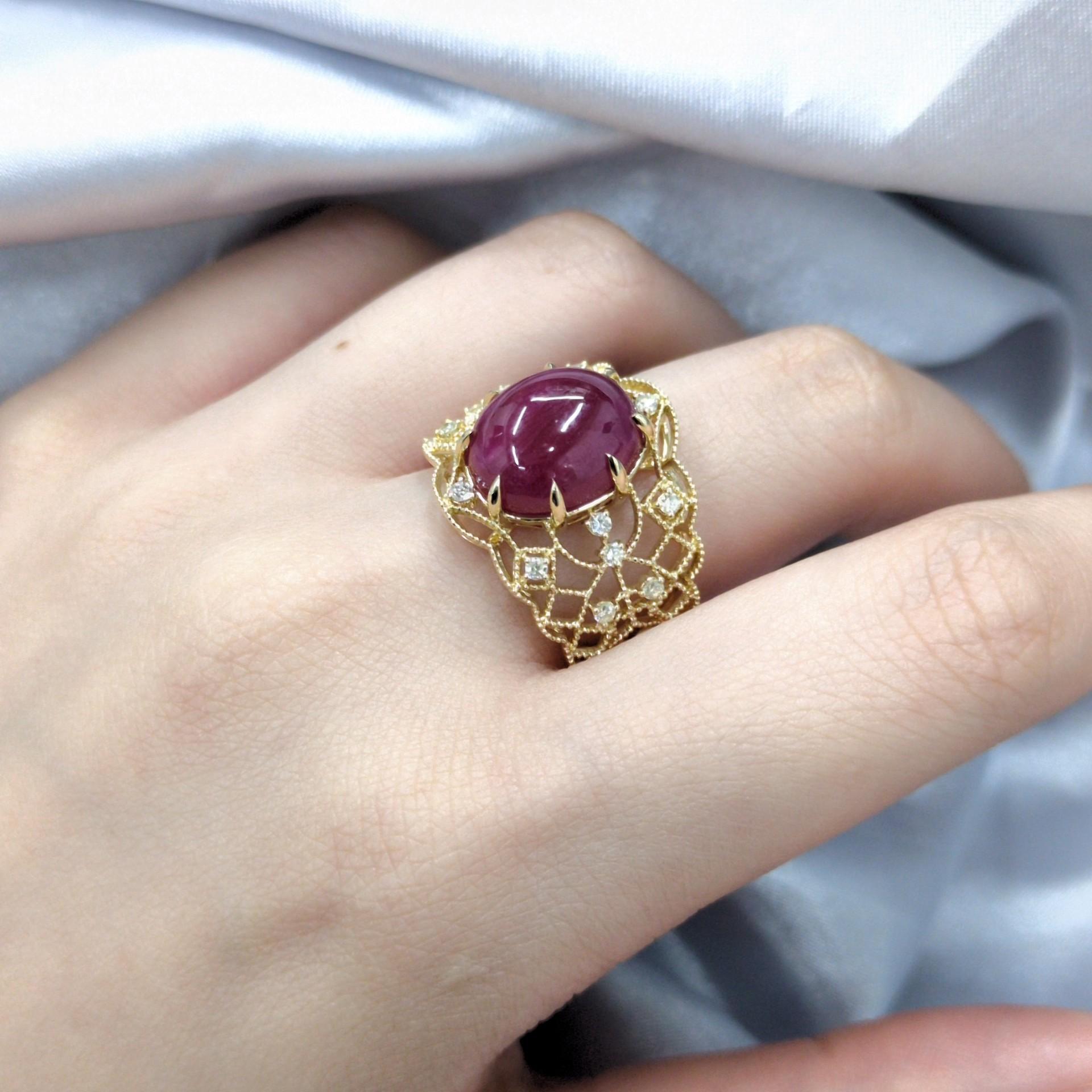 Oval Cut IGI Certified 8.28 Carat Ruby and Diamond Ring in 18K Yellow Gold For Sale