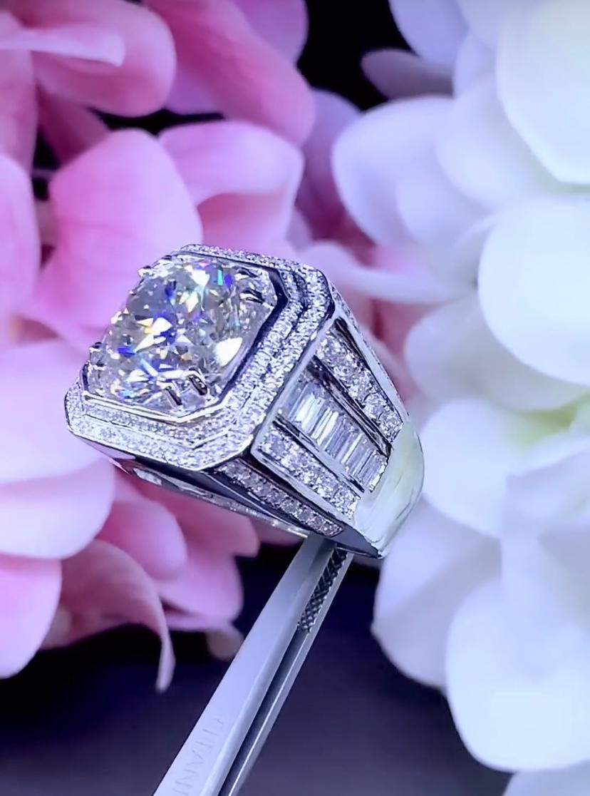 IGI Certified 9.00 Carats Diamond 18K Gold Unisex Ring In New Condition For Sale In Massafra, IT