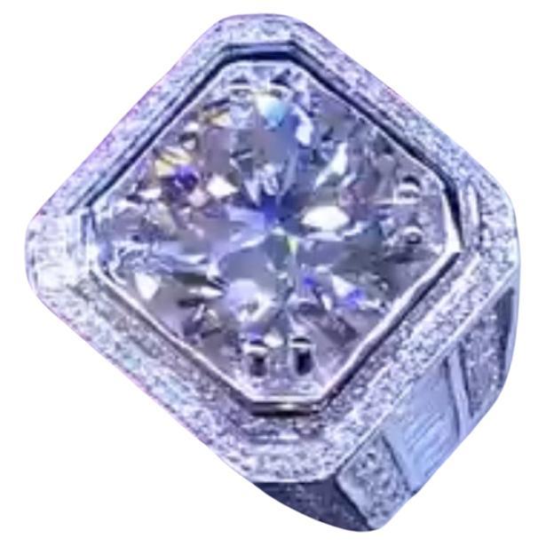 IGI Certified 9.00 Carats Diamond 18K Gold Unisex Ring  For Sale