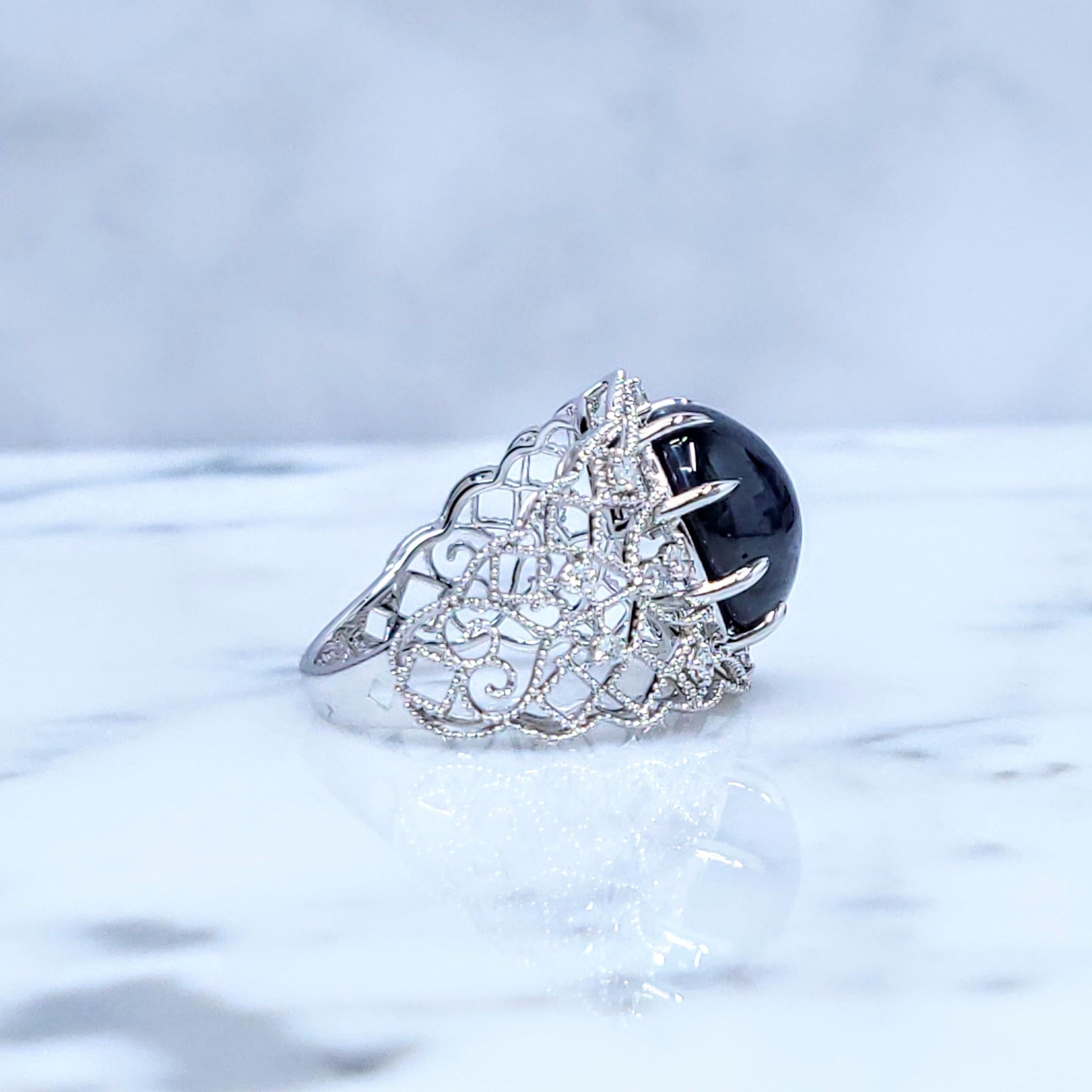 Anillo de zafiro y diamantes de oro blanco de 18 quilates con certificado IGI de 9,22 quilates Corte oval en venta
